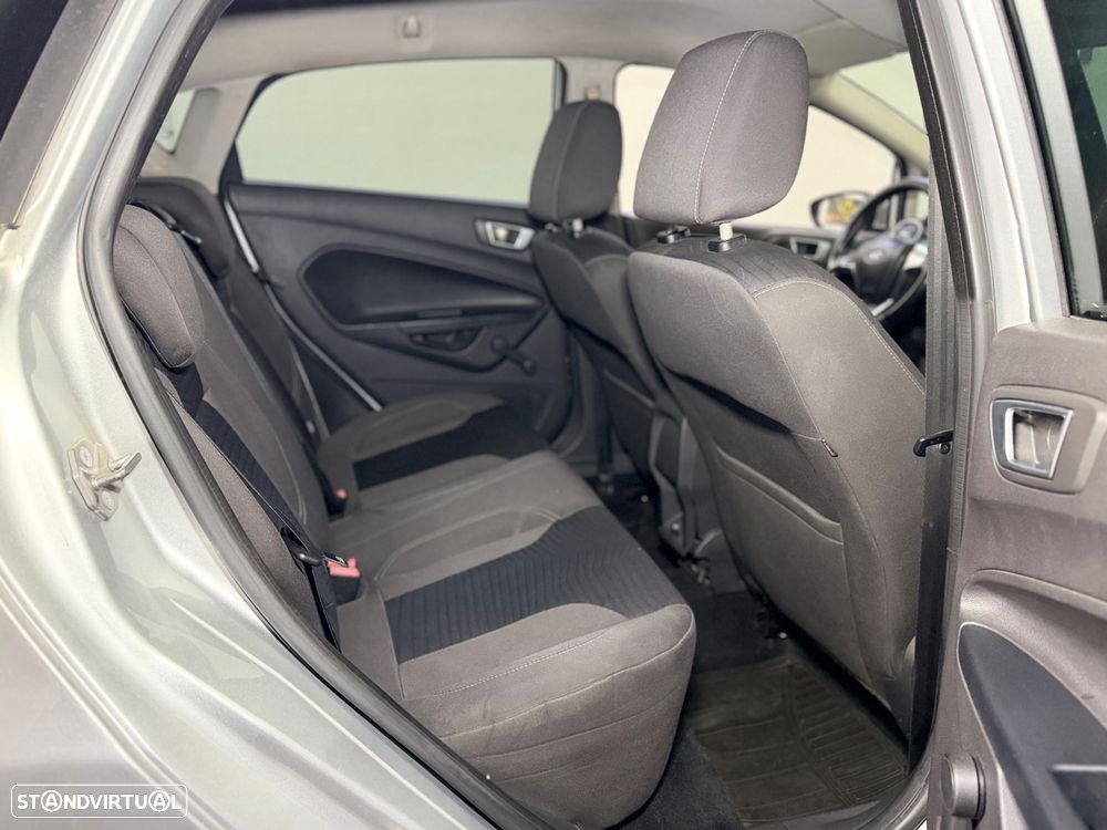 Ford Fiesta 1.0 S&S Titanium - 10