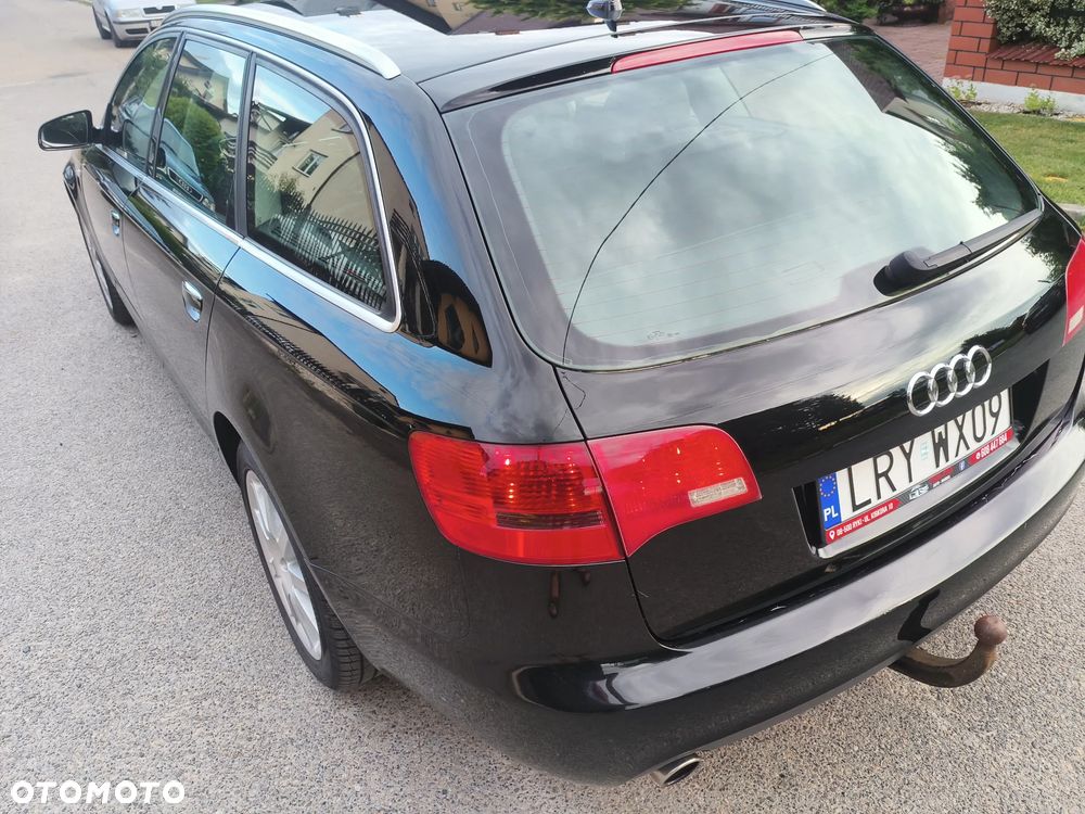 Audi A6 Avant 2.4 multitronic - 32