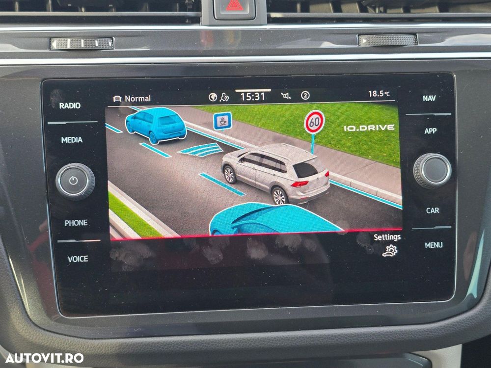 Volkswagen Tiguan - 22