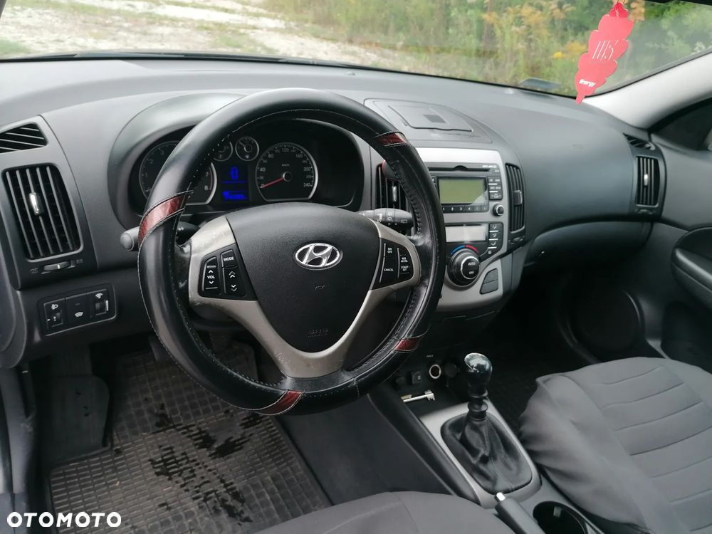 Hyundai i30 i30cw 2.0 Premium - 5