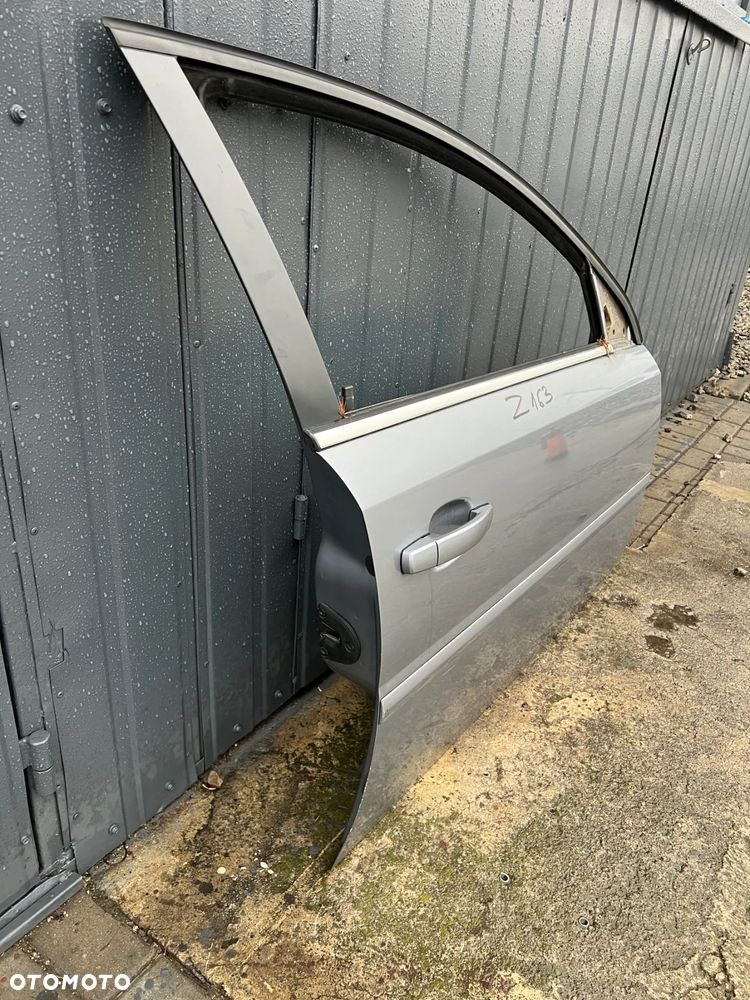 OPEL VECTRA C SIGNUM  drzwi przednie przód prawe Z163 - 3