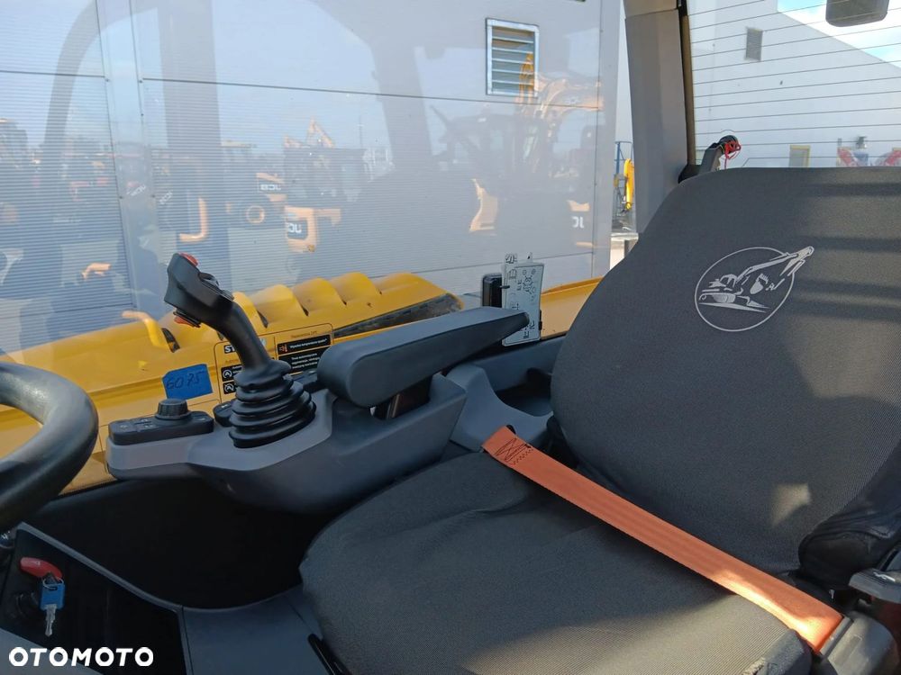 JCB 532-70 IND Plus - 16