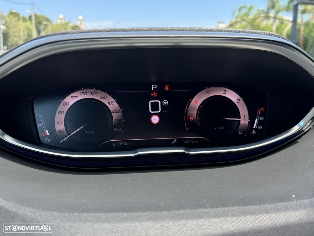 Peugeot 5008 1.5 BlueHDi GT EAT8 - 33