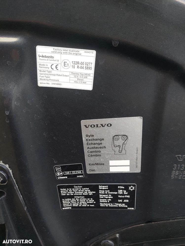 Volvo V60 D6 Plug-In-Hybrid AWD Geartronic Summum - 31