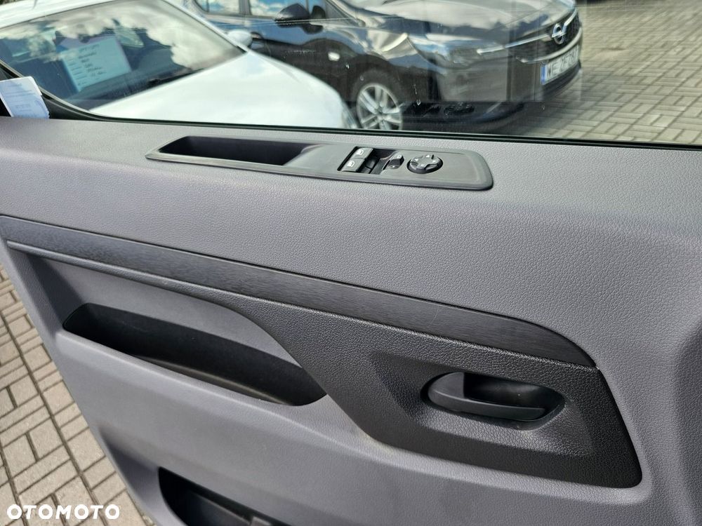 Opel Vivaro - 19