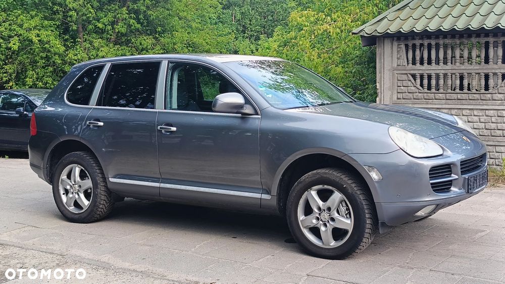 Porsche Cayenne - 15