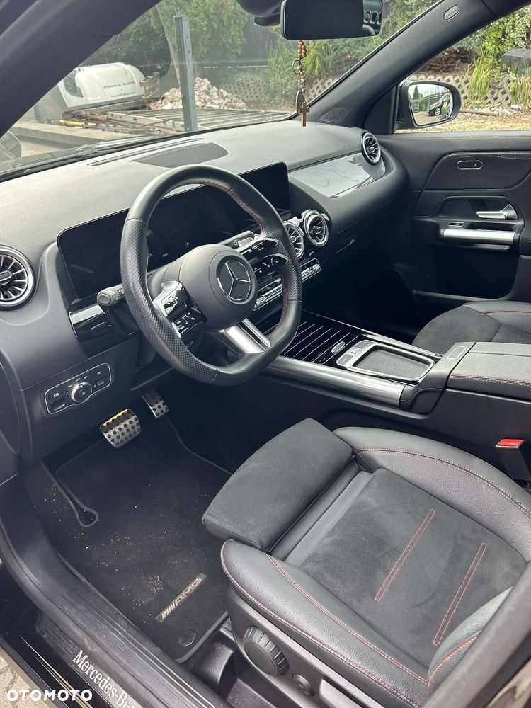 Mercedes-Benz GLA - 6