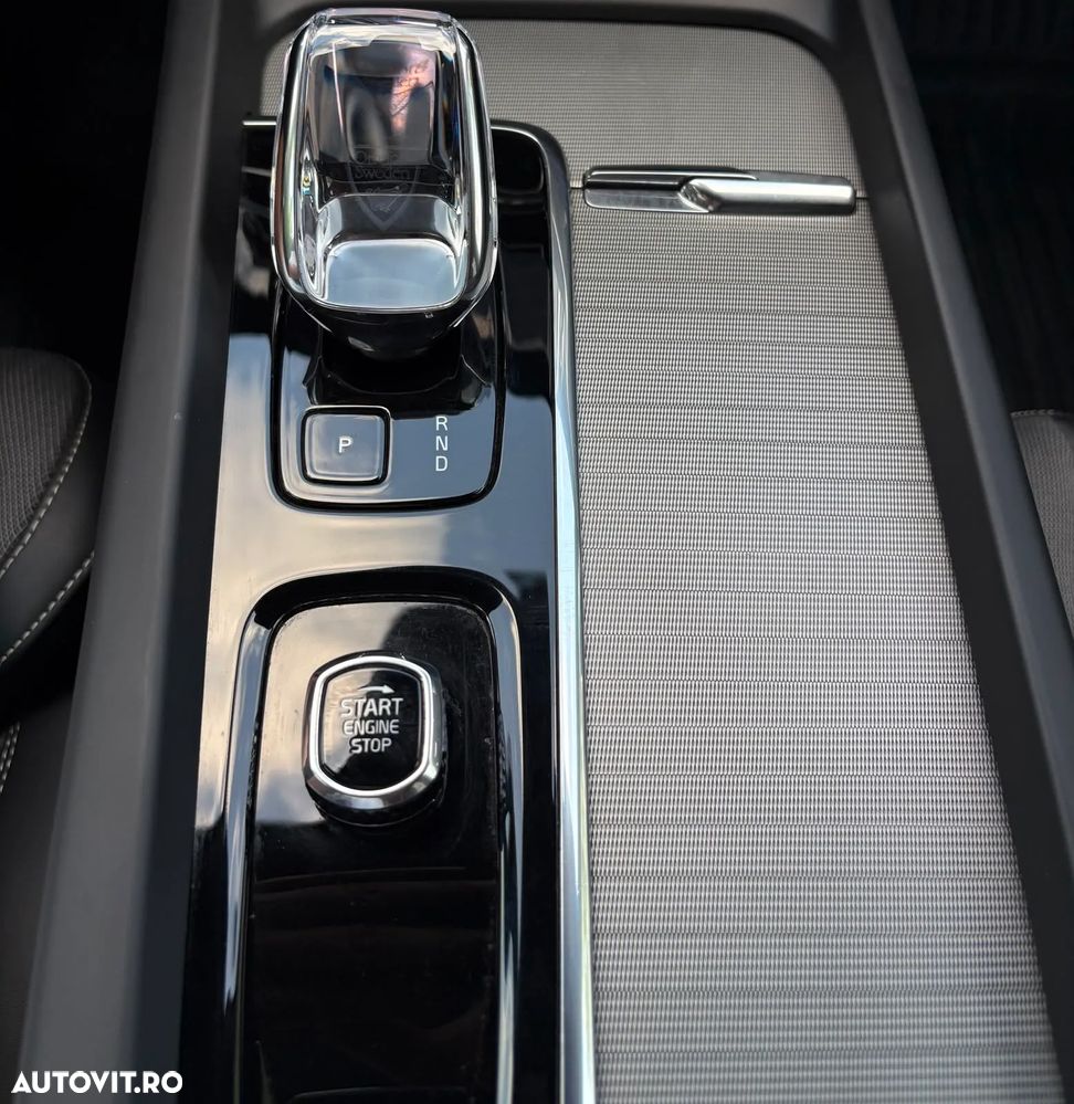 Volvo XC 60 T8 AWD Recharge Ultimate Black Edition - 10