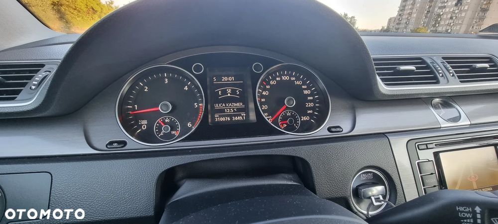 Volkswagen Passat 1.6 TDI Comfortline - 6