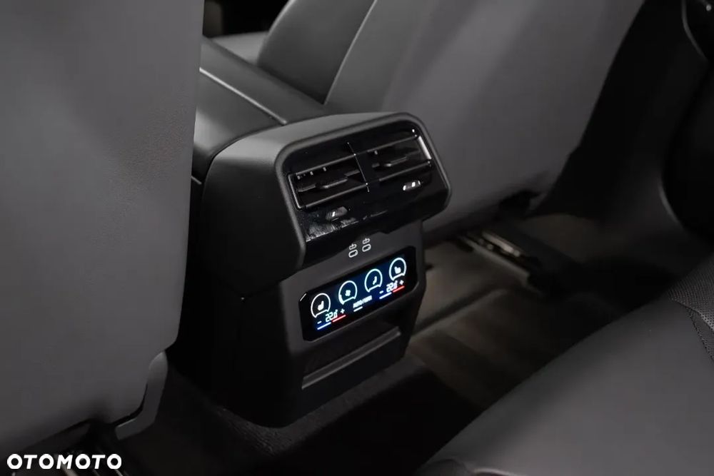 BMW Seria 5 520d xDrive mHEV M Sport - 23