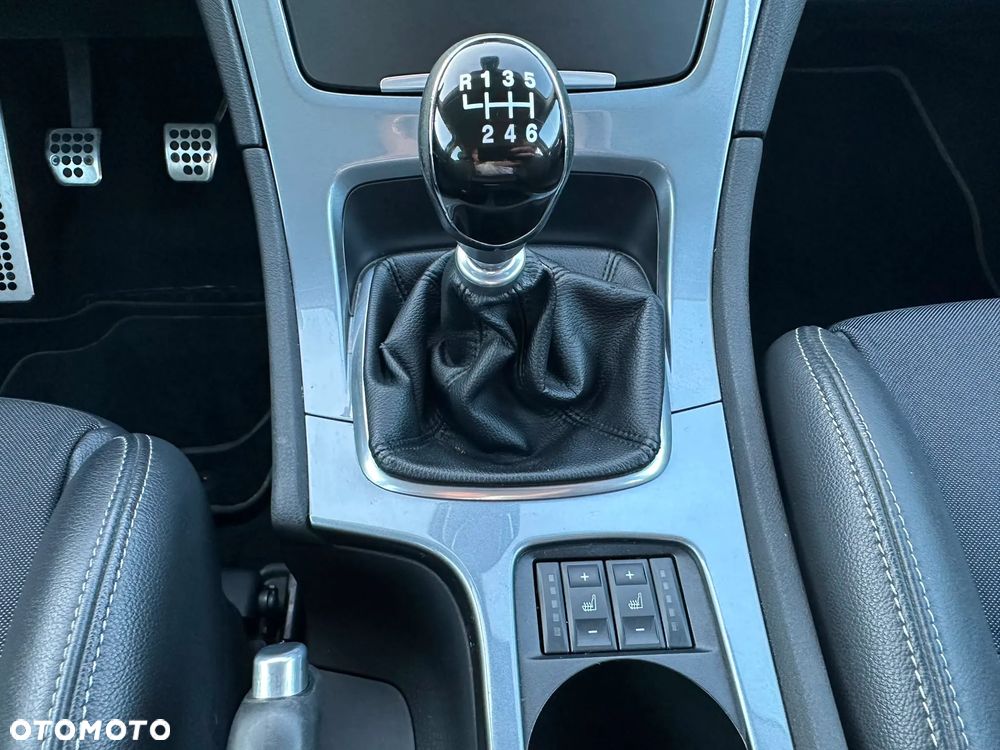 Ford Mondeo - 24