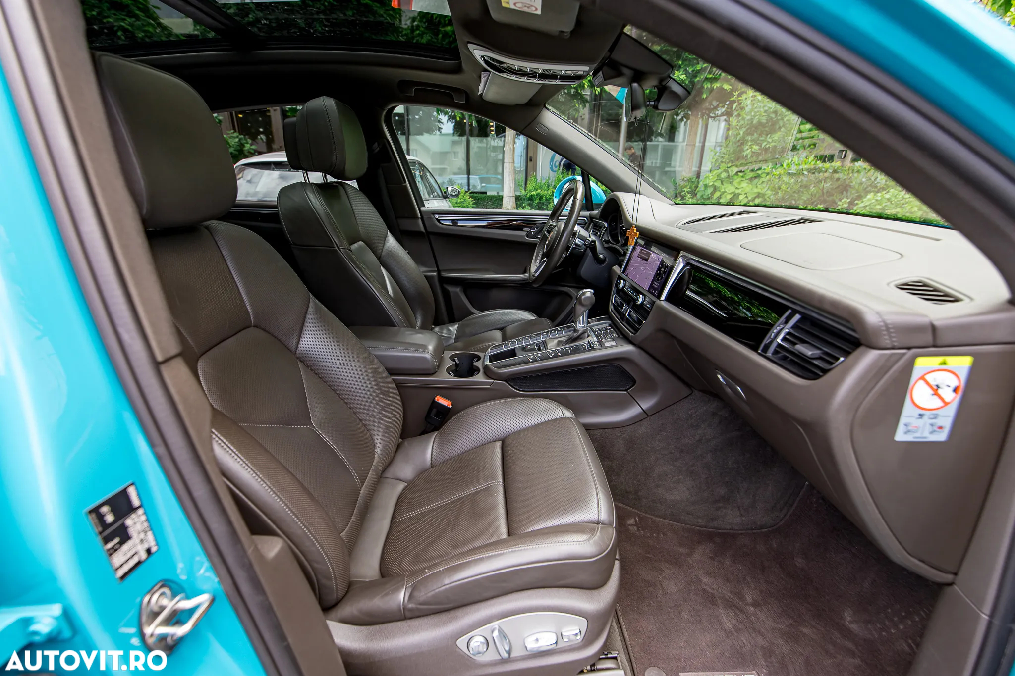 Porsche Macan Standard - 40