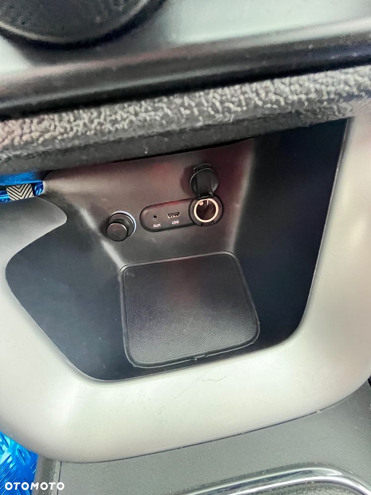 Kia Ceed 1.6 CRDi 128 ISG SW Vision - 2