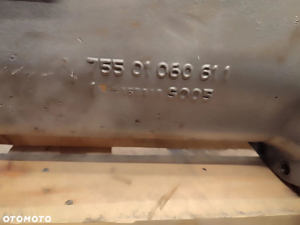 Dyferencjał 33X12 obudowa mostu VALTRA N121 - 12