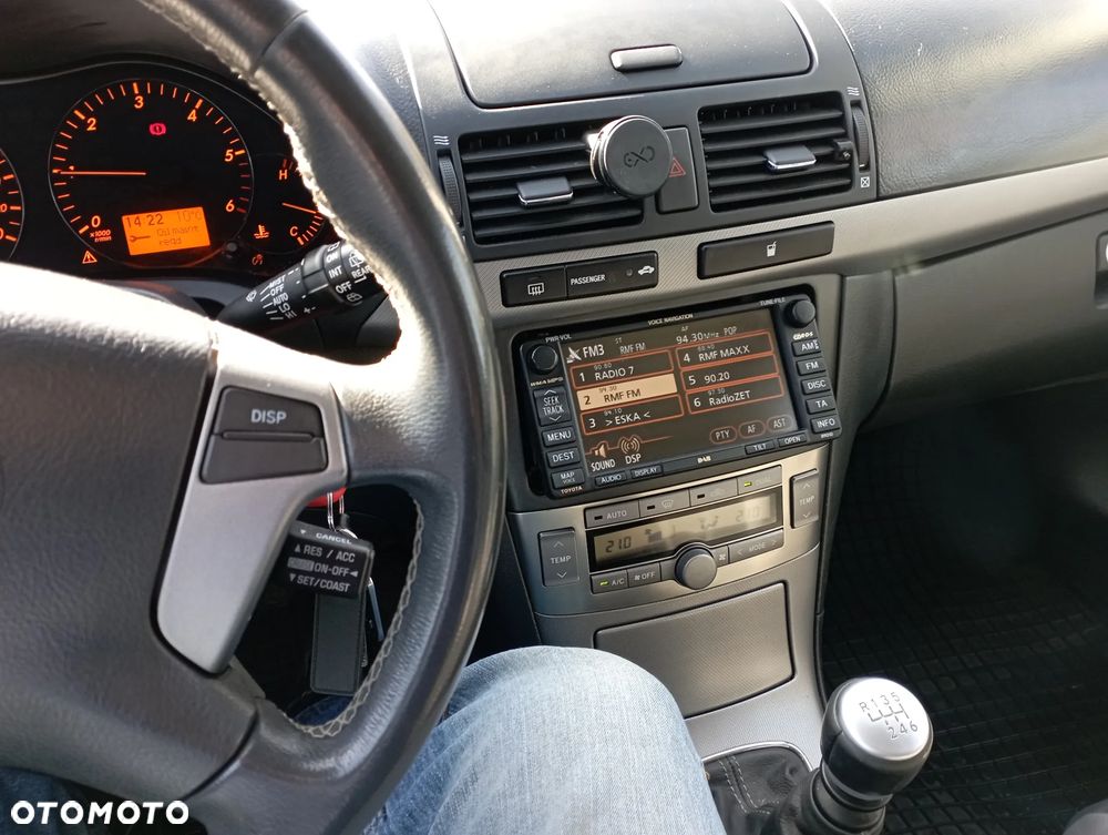 Toyota Avensis 2.2 D-4D Prestige - 9