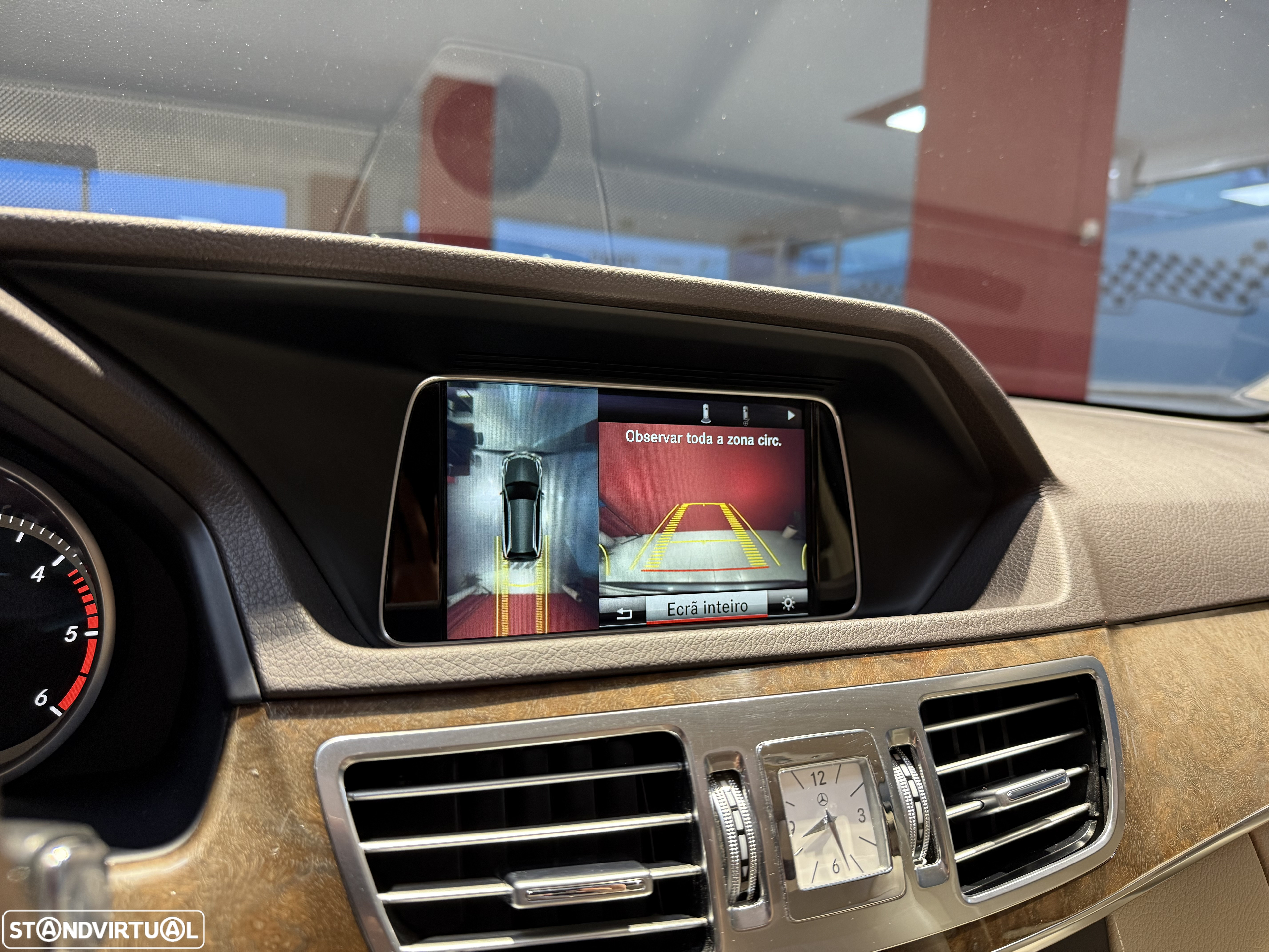Mercedes-Benz E 350 BlueTEC Avantgarde BE 4-Matic - 12