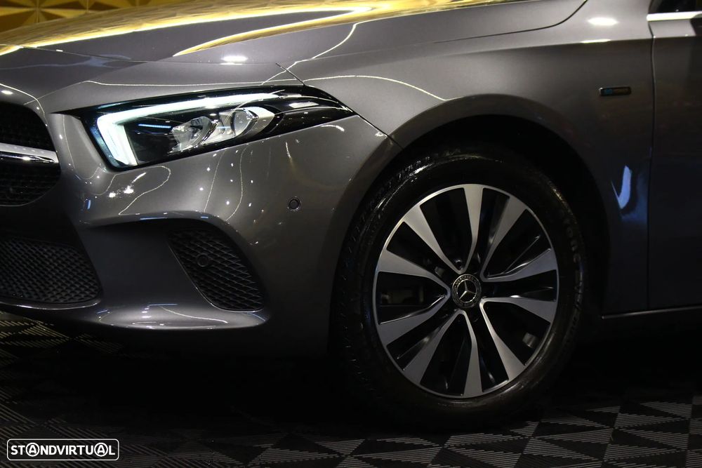 Mercedes-Benz A 250 - 4