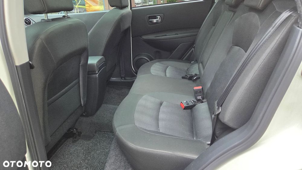 Nissan Qashqai 2.0 dCi 4 x 4 DPF tekna - 6