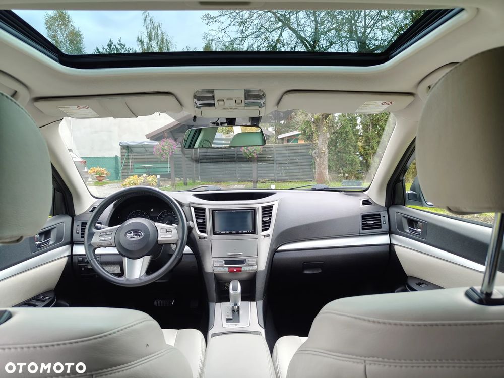 Subaru Outback 2.5i Lineartronic Trend - 10