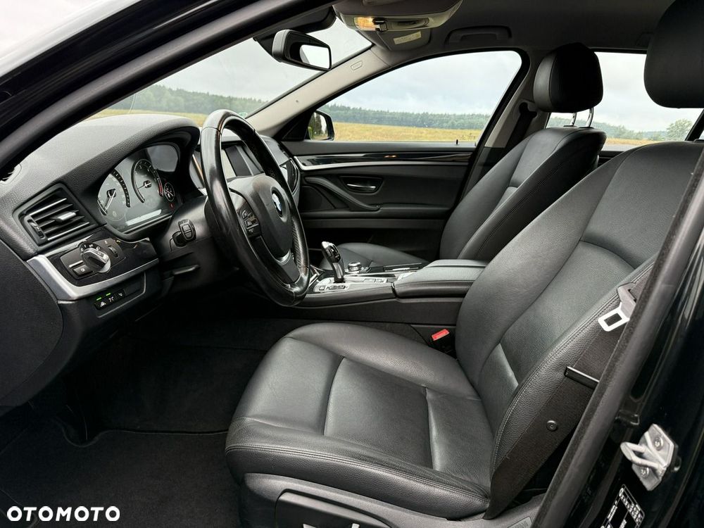 BMW Seria 5 530d Sport-Aut - 10