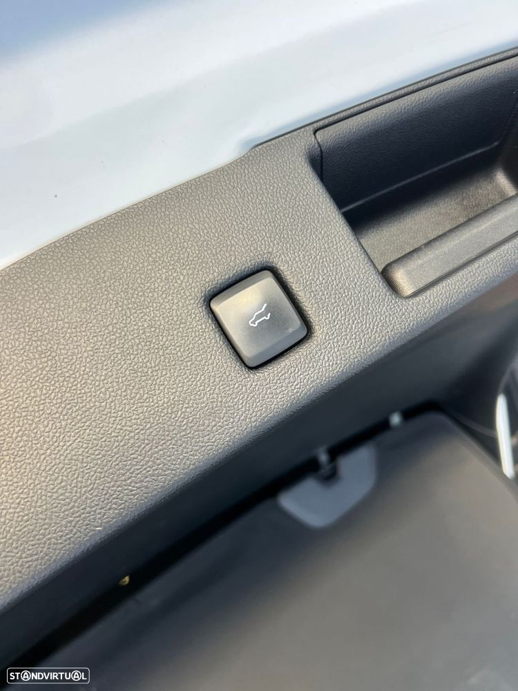 Ford Kuga 1.5 EcoBoost ST-Line - 45