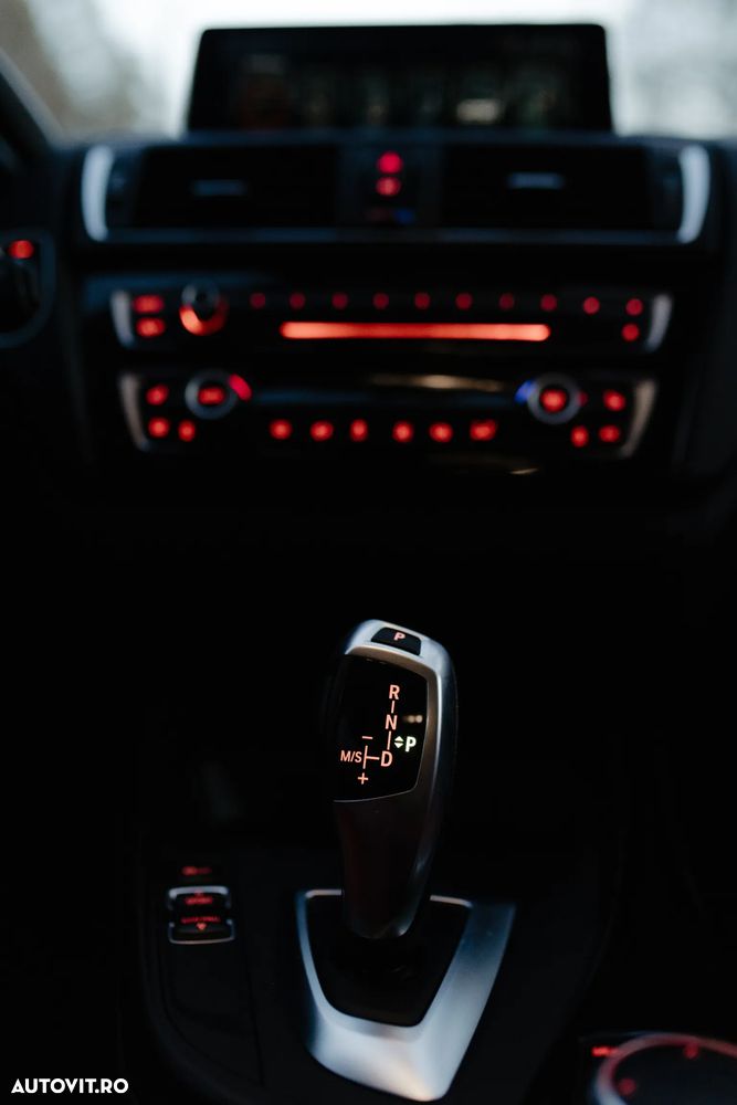 BMW Seria 1 118d Aut. Sport Line - 10