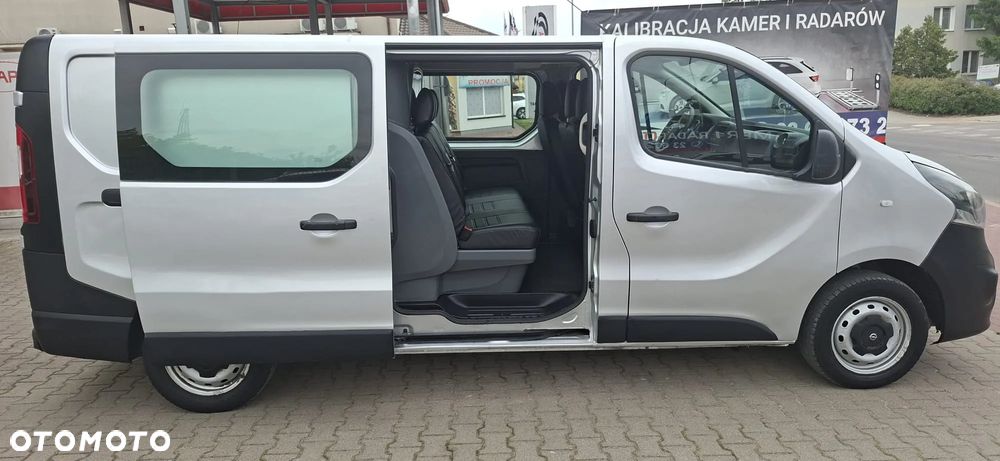 Opel Vivaro - 18