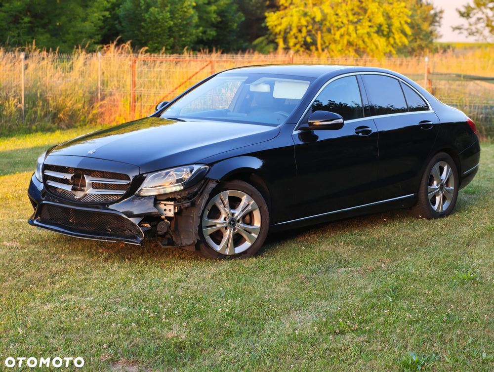 Mercedes-Benz Klasa C 180 7G-TRONIC - 15