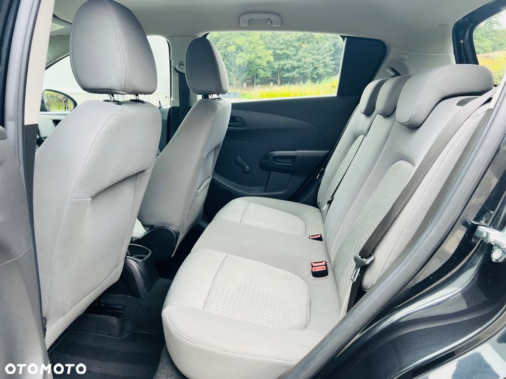 Chevrolet Aveo 1.2 LT - 28