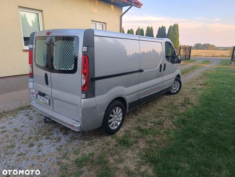 Opel Vivaro - 26