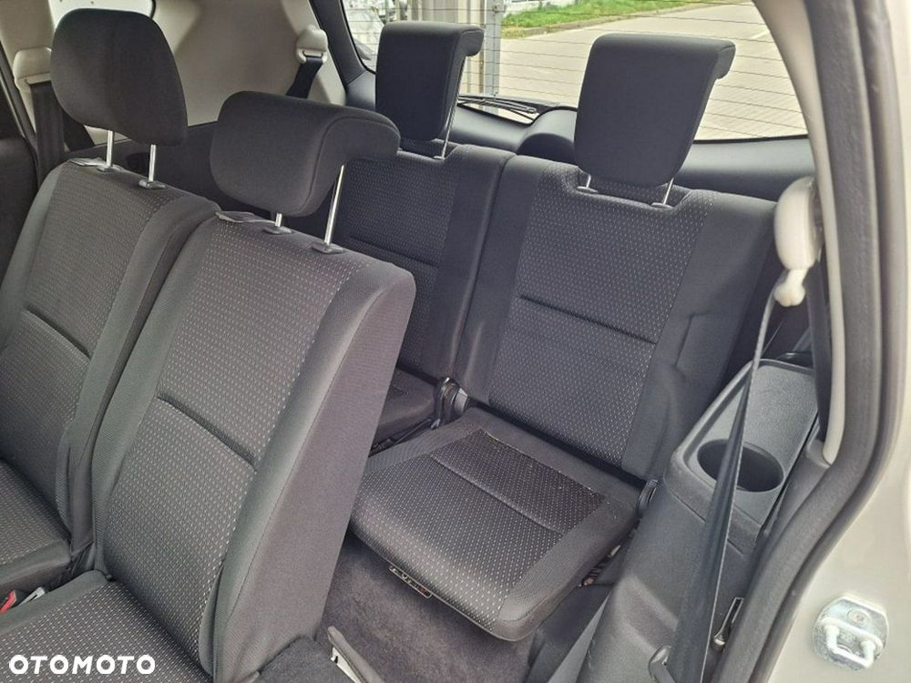 Toyota Corolla Verso - 30