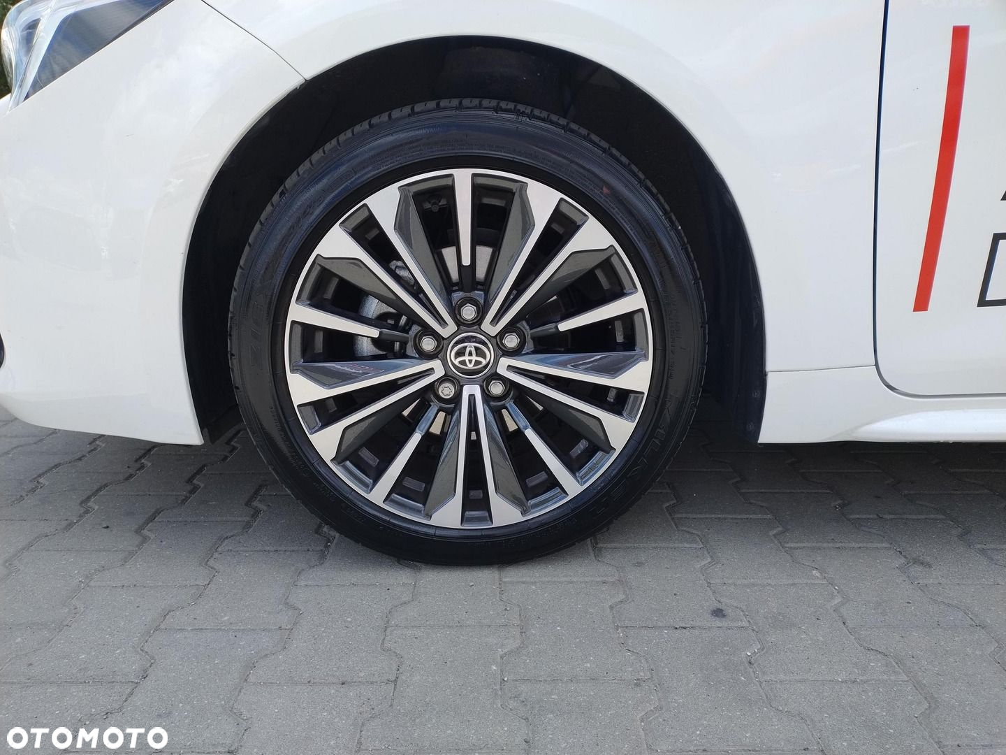 Toyota Corolla - 19