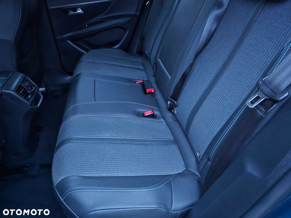 Peugeot 3008 1.6 PureTech Hybrid PHEV Allure Pack S&S EAT8 - 25