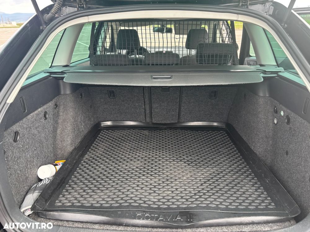 Skoda Octavia 2.0 TDI DPF 4x4 Scout - 4