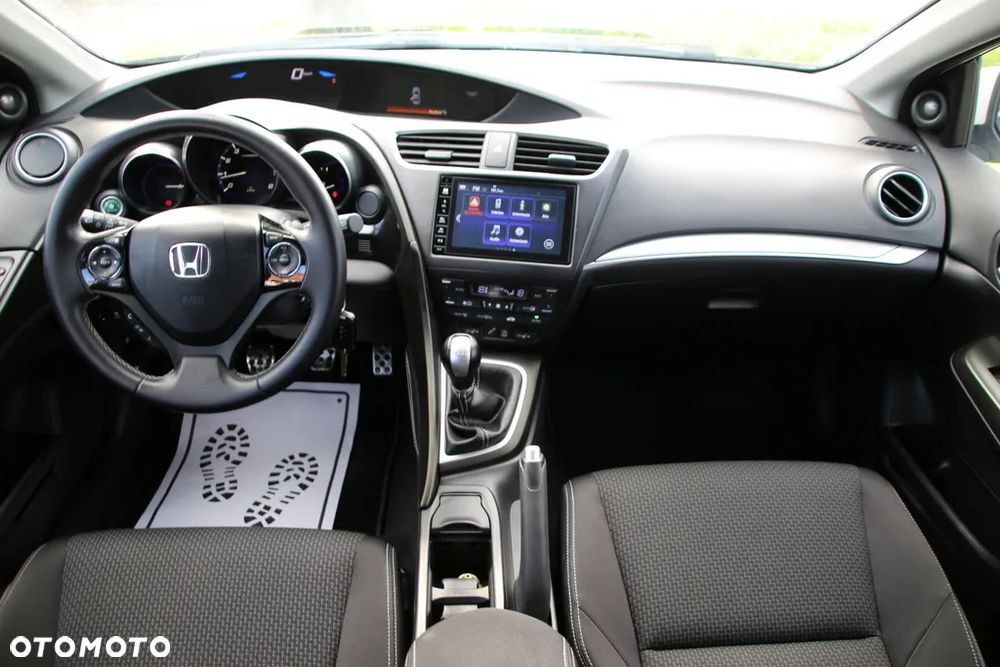 Honda Civic Tourer 1.8 i-VTEC Style Edition - 25