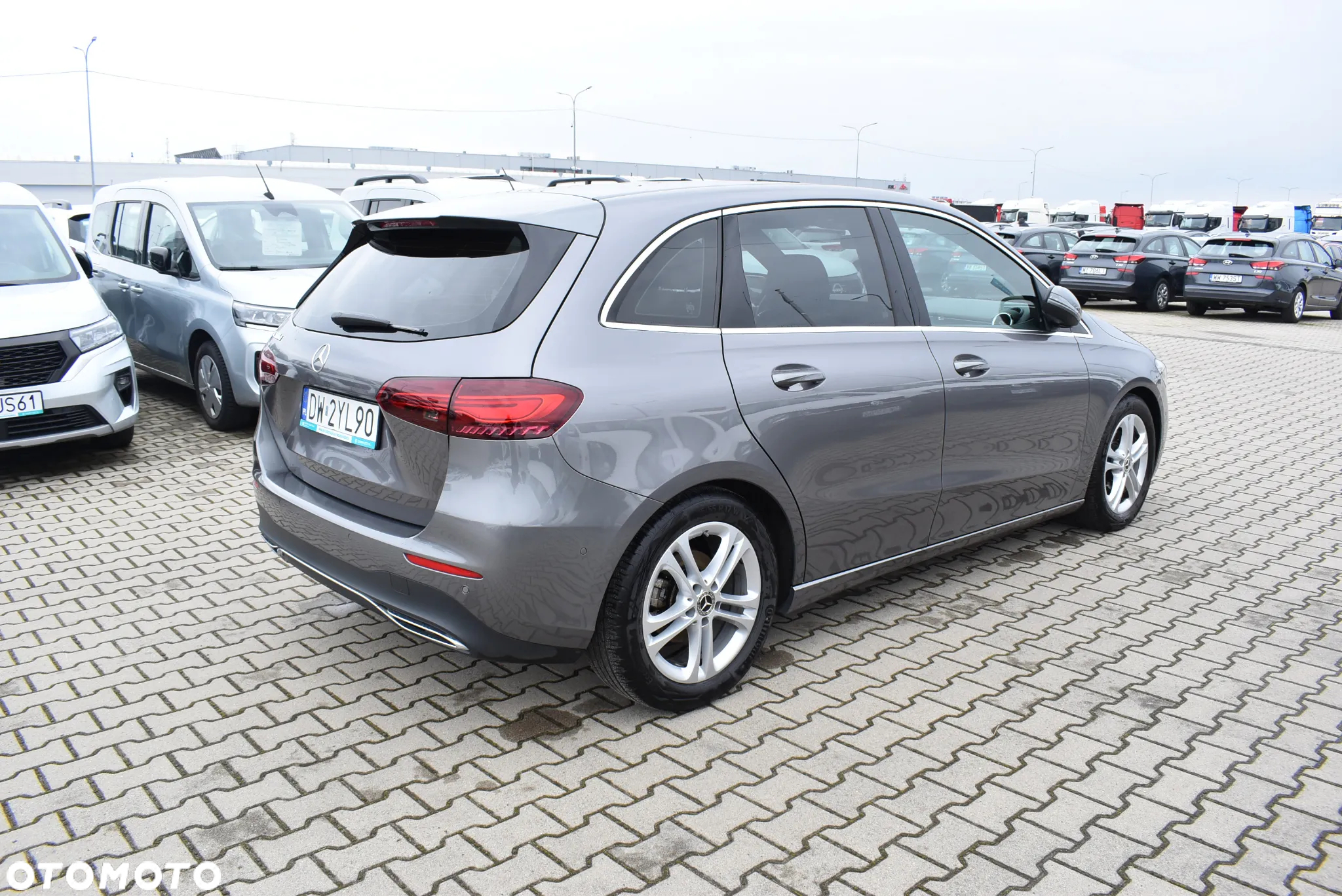 Mercedes-Benz Klasa B 200 d 8G-DCT - 6