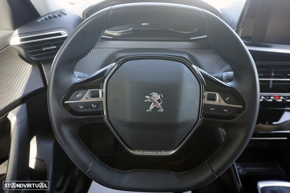 Peugeot 2008 1.2 PureTech Allure - 9
