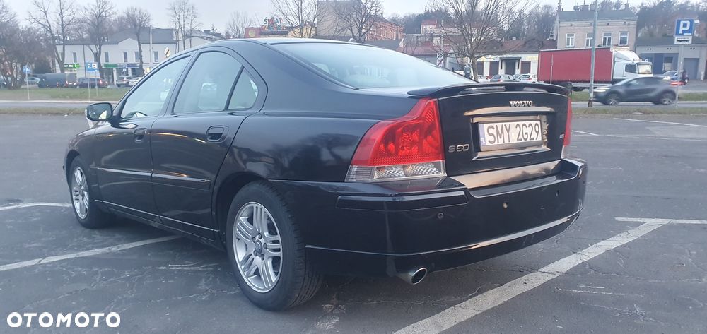 Volvo S60 2.4D5 Momentum - 9