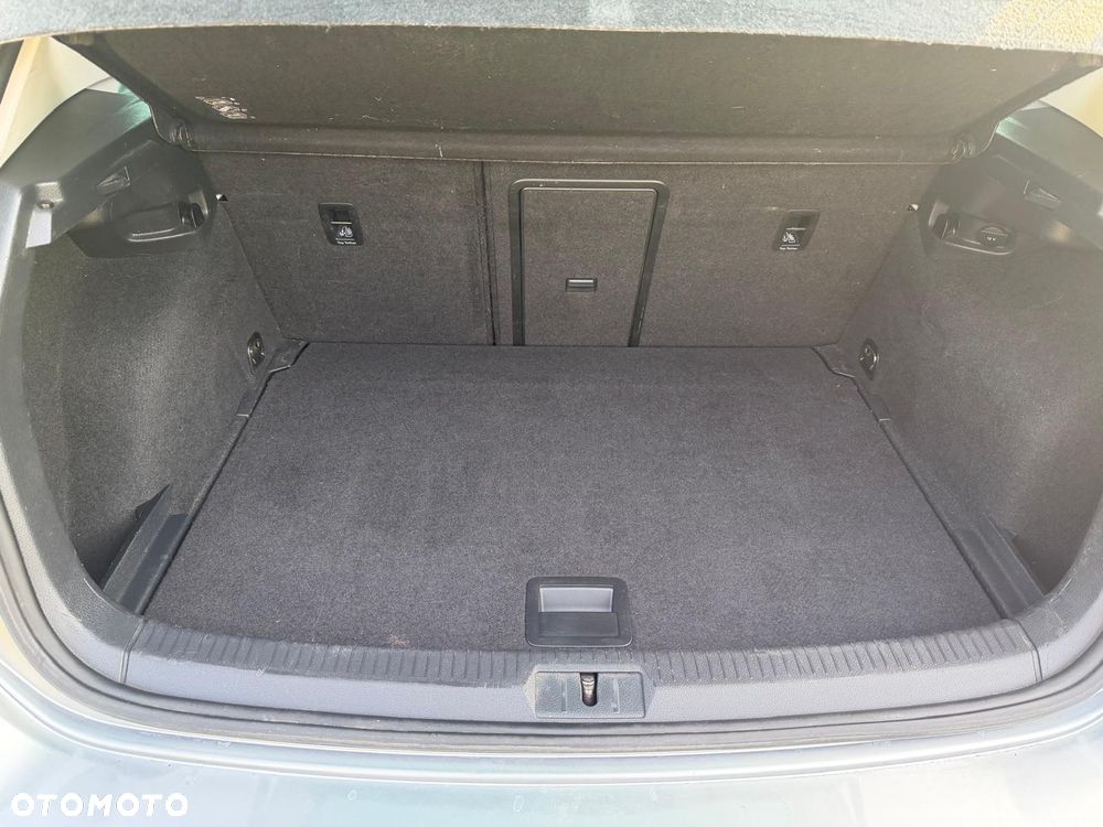 Volkswagen Golf 1.6 TDI BlueMotion Technology Allstar - 12