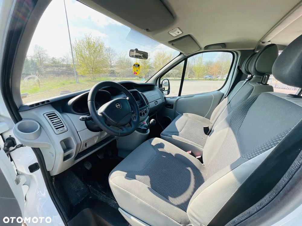 Opel Vivaro L2H1 2.9t Edition - 9