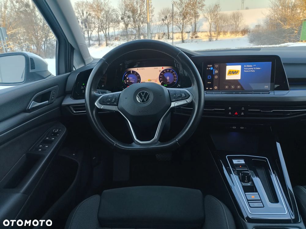 Volkswagen Golf - 26