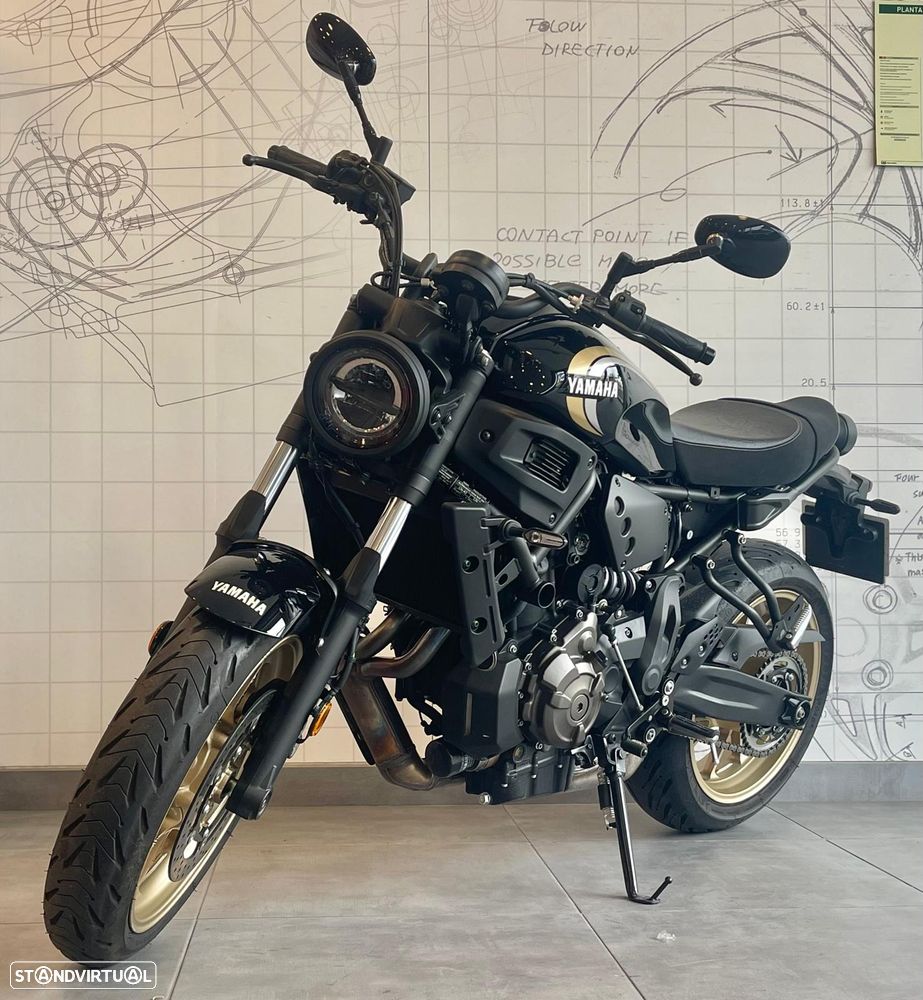 Yamaha XSR 700 - 4