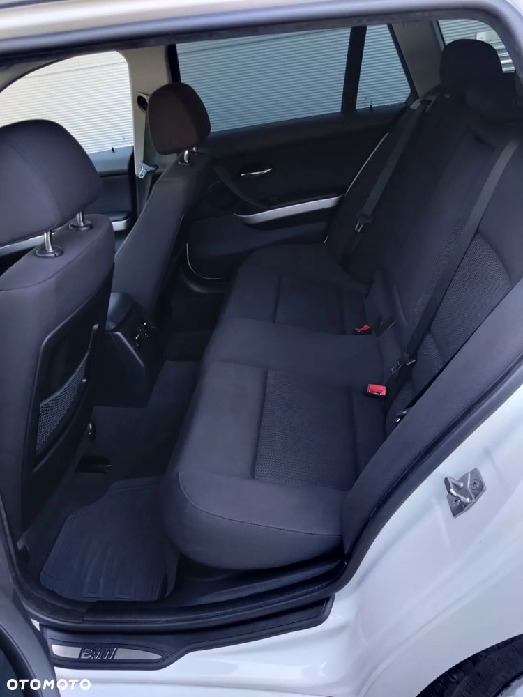 BMW Seria 3 - 19