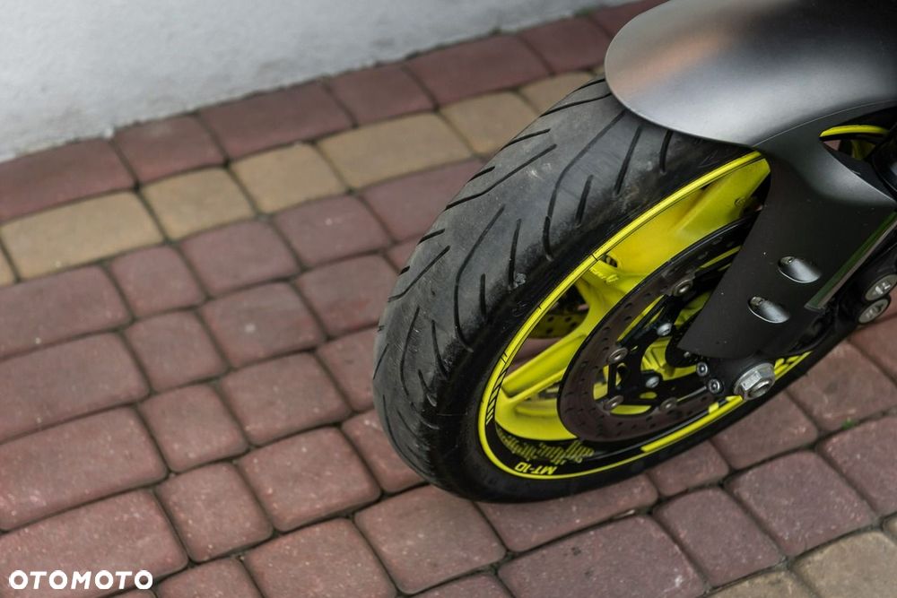 Yamaha MT - 9