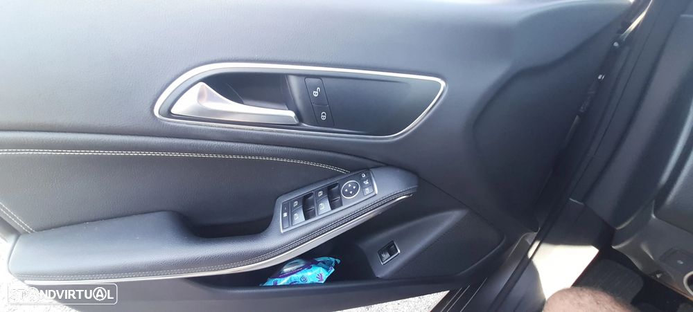 Mercedes-Benz CLA 180 d - 16