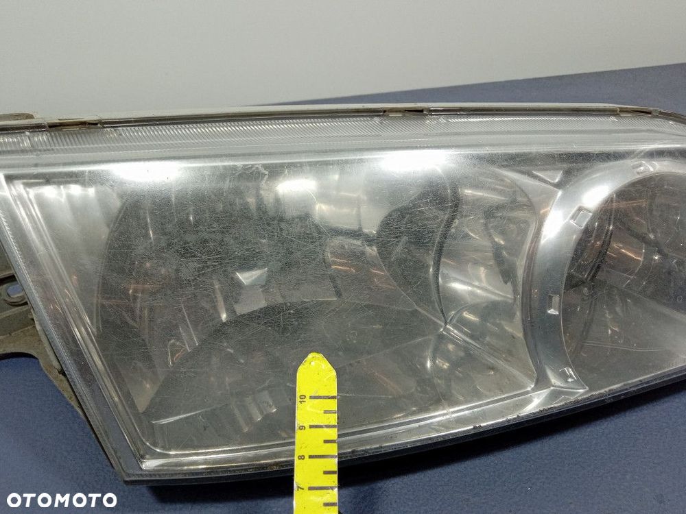 HYUNDAI H-1 STAREX I REFLEKTOR PRAWY PRZÓD LAMPA EU 010110999000 - 6