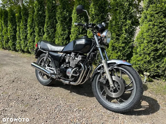 Yamaha XJ - 16