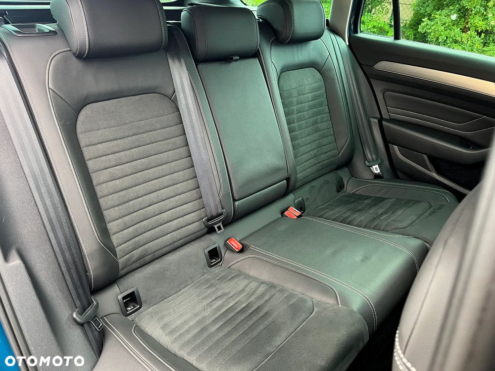 Volkswagen Passat 2.0 TDI Elegance DSG - 31