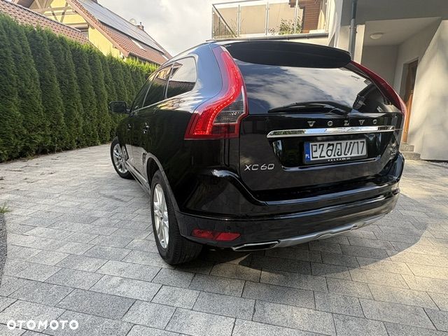 Volvo XC 60 D5 AWD Momentum - 20