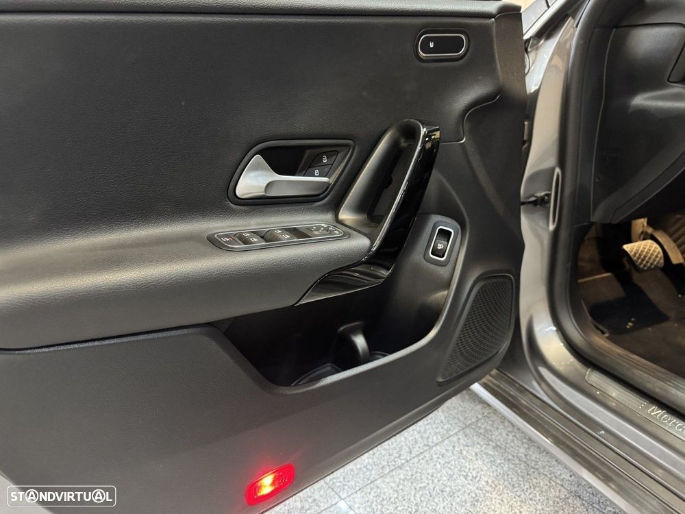 Mercedes-Benz CLA 180 d Shooting Brake Progressive Aut. - 29